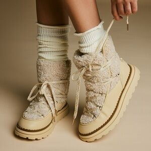 Sam Edelman Orelia Pull On Lace Up Cold Weather Boots Natural 10 NEW